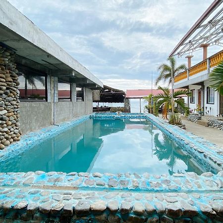White Castle Beach Resort Iba Zambales Botolan Esterno foto